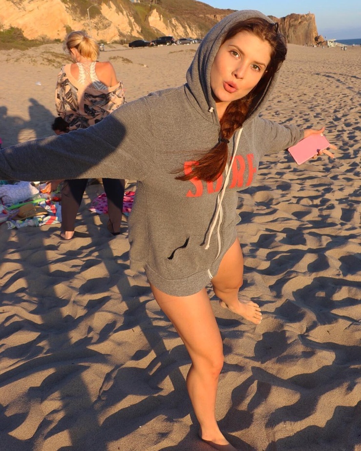Amanda Cerny Amanda Cerny
