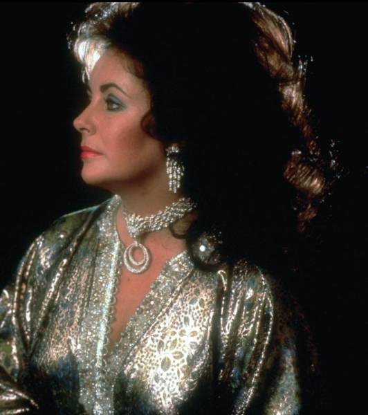 Elizabeth Taylor Elizabeth Taylor