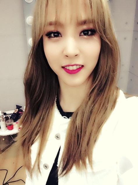 Moon Byul Yi