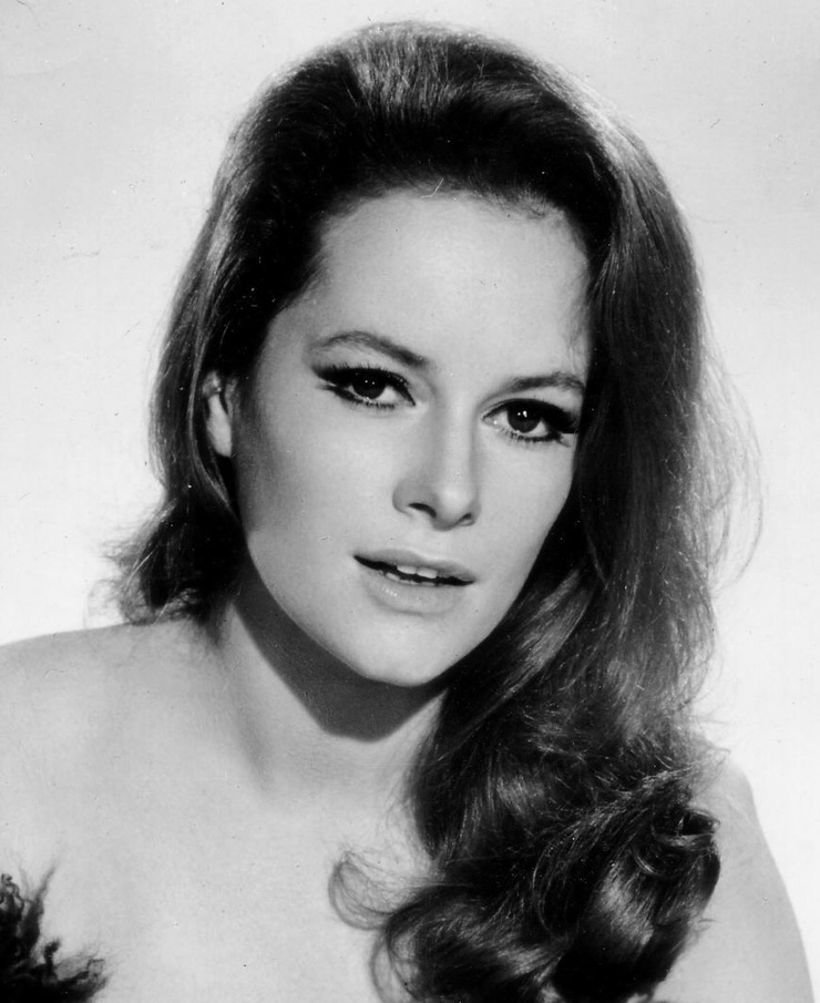 Luciana Paluzzi Luciana Paluzzi