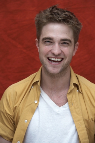 Robert Pattinson picture