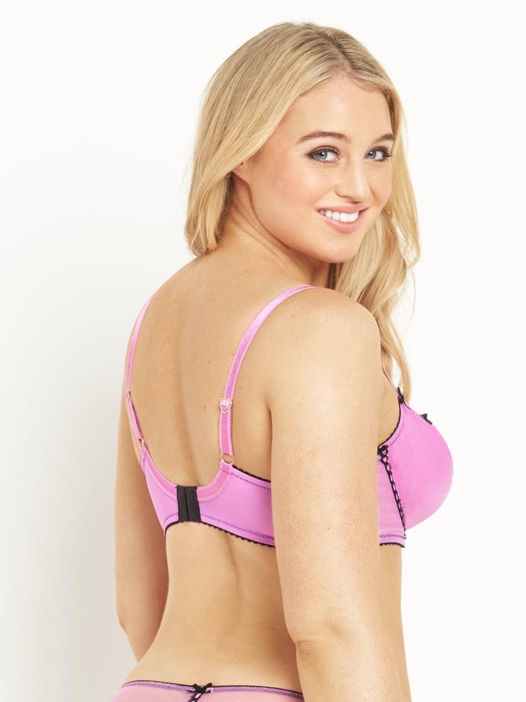 Iskra Lawrence Pics