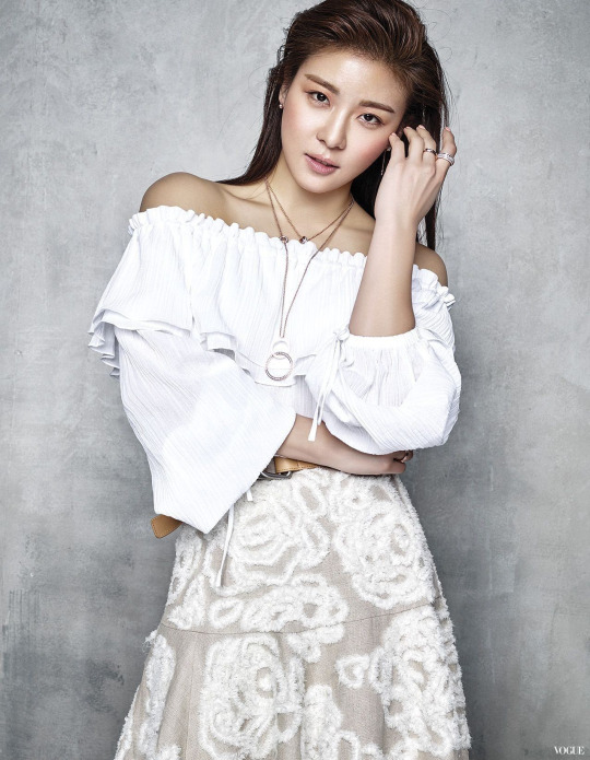 Ji-won Ha Ji-won Ha