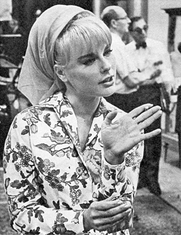 Elke Sommer