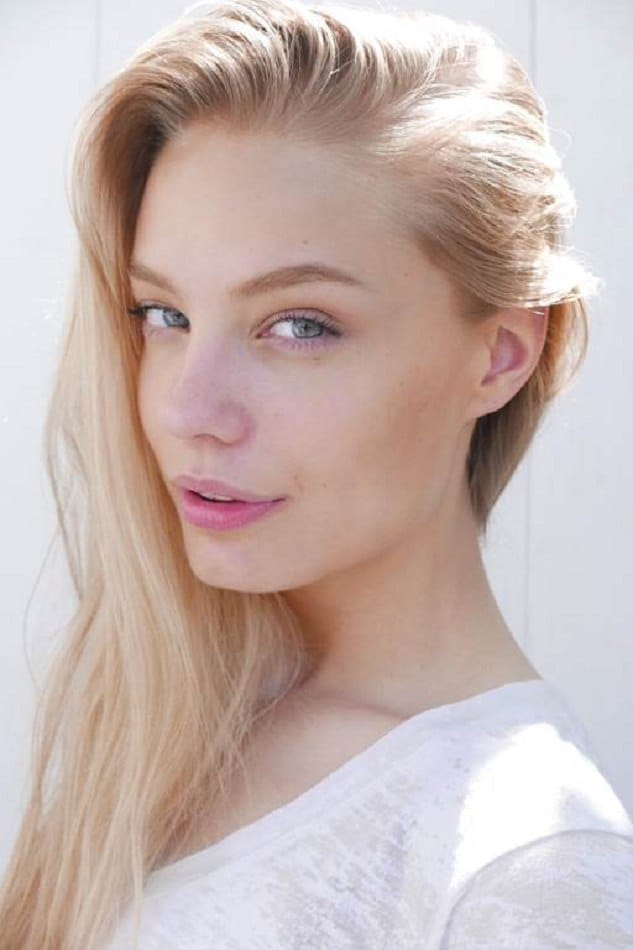 Holly Horne represented by Bella Management