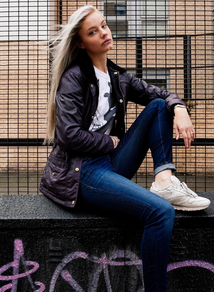 Holly Horne represented by Bella Management Holly Horne represented by Bella Management