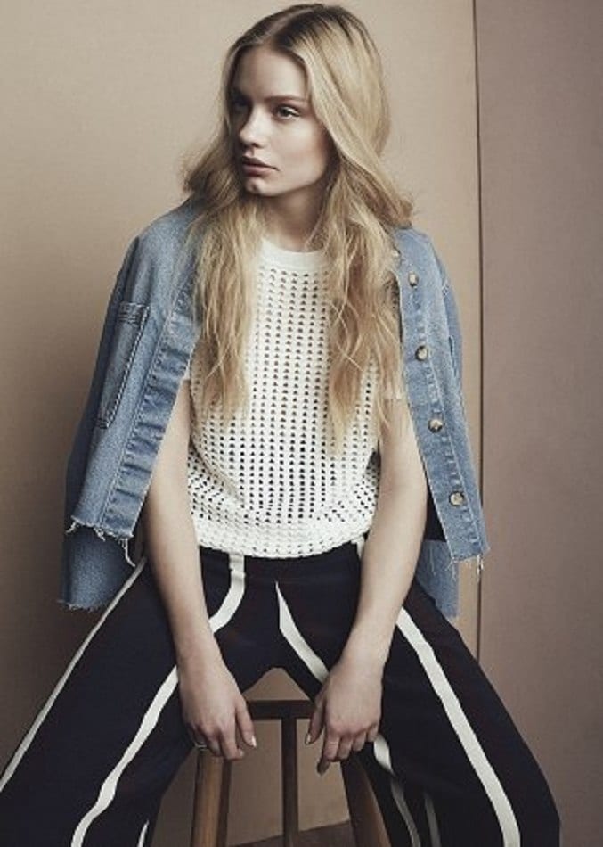 Holly Horne represented by Bella Management Holly Horne represented by Bella Management