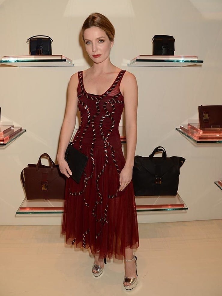 Annabelle Wallis Annabelle Wallis