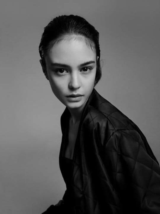 Courtney Eaton