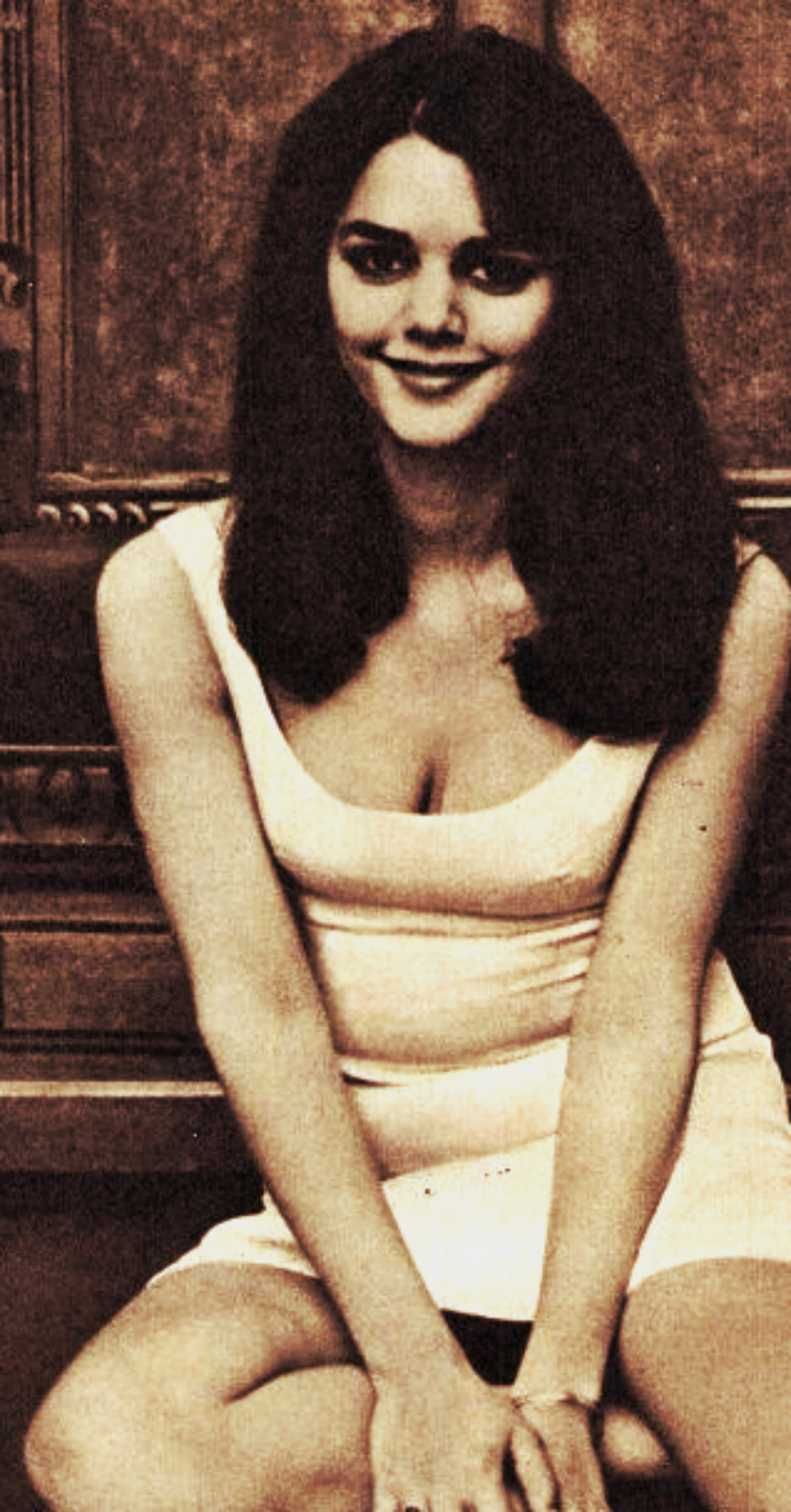 Tina Aumont Tina Aumont