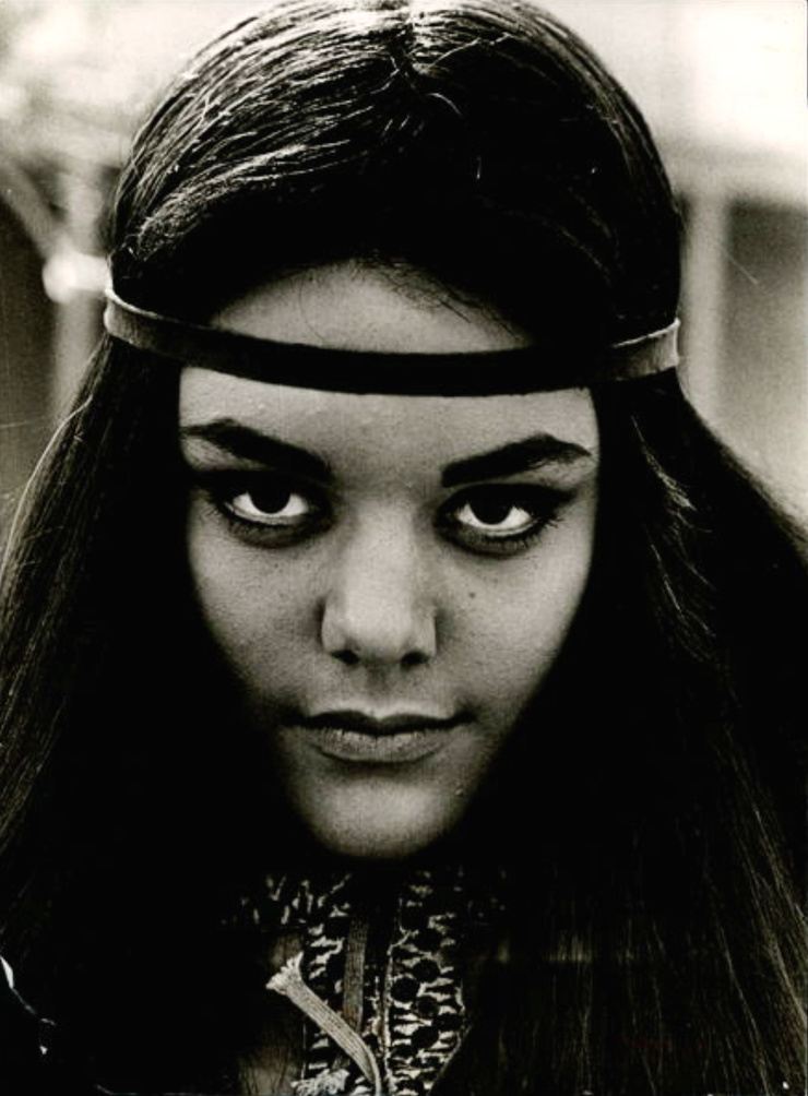 Tina Aumont Tina Aumont