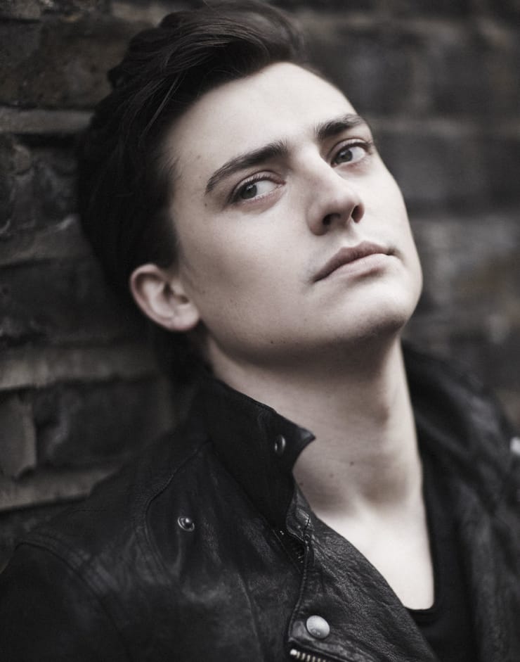 Aneurin Barnard