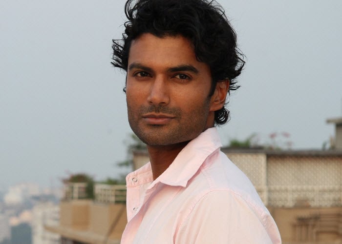 Sendhil Ramamurthy