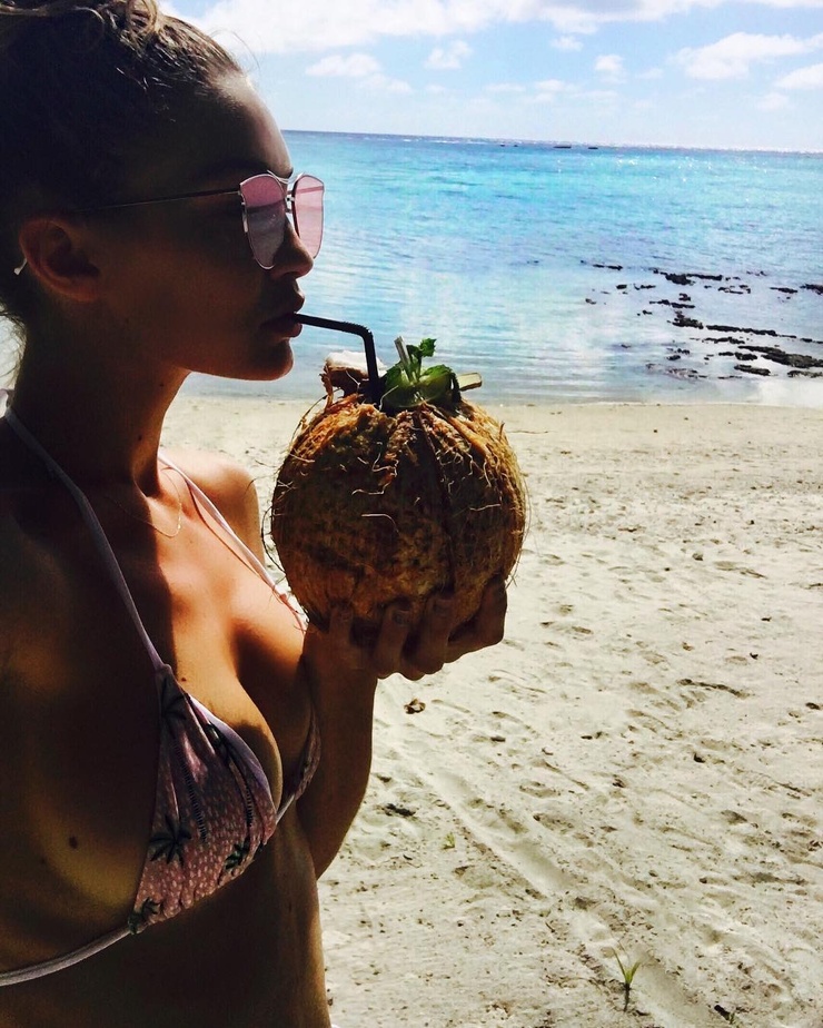 Gigi Hadid Gigi Hadid
