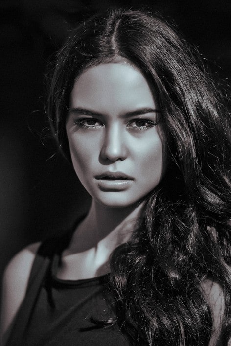 Courtney Eaton Courtney Eaton