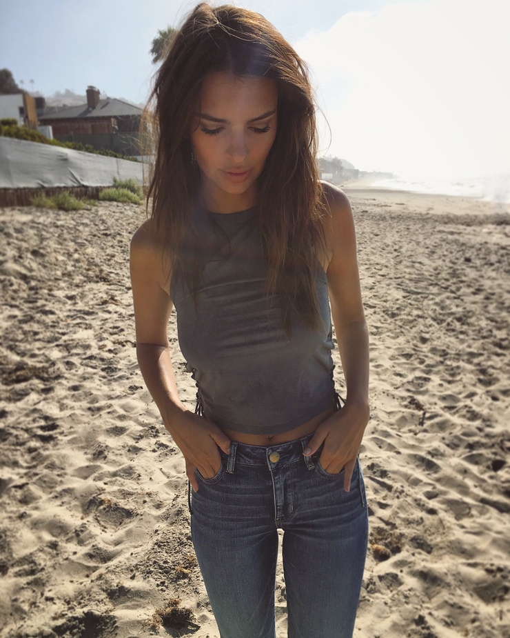 Emily Ratajkowski