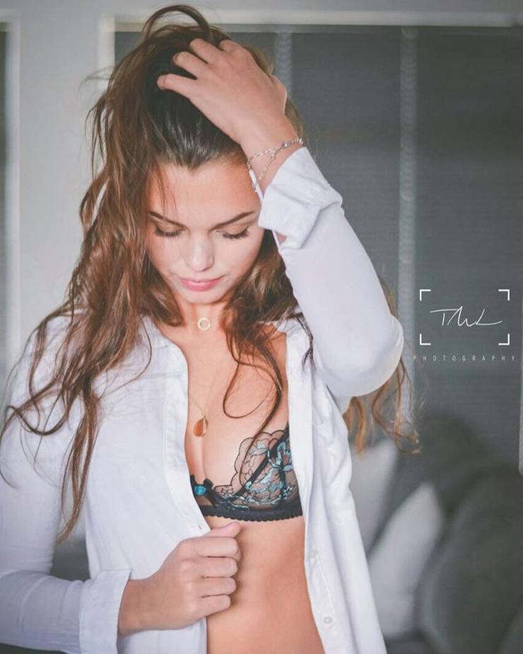 Yana Haenisch Yana Haenisch