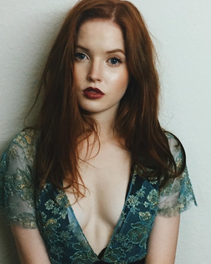 Ellie Bamber