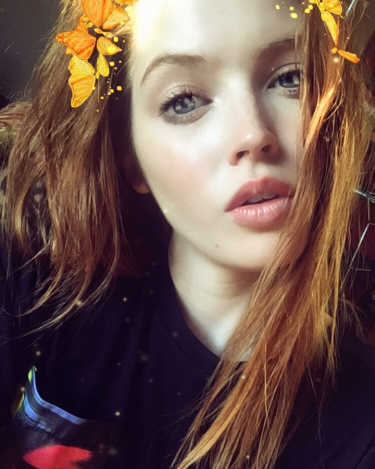Ellie Bamber Ellie Bamber
