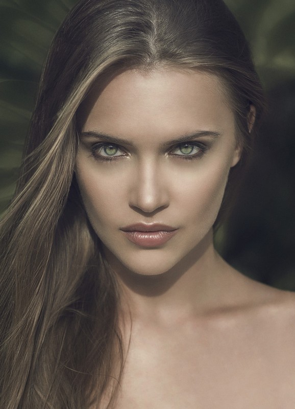 Anna Zaton Anna Zaton