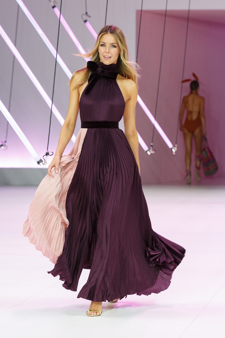 Jennifer Hawkins Jennifer Hawkins
