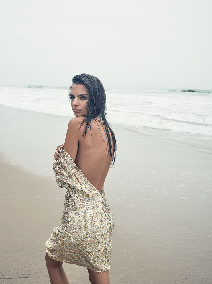 Emily Ratajkowski
