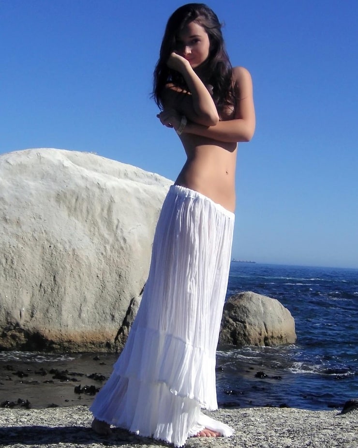 Jenna berman topless - 🧡 Emily Ratajkowski goes topless for Vanity Fair Sp...