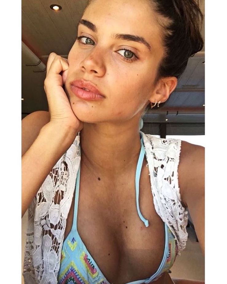 Sara Sampaio Sara Sampaio
