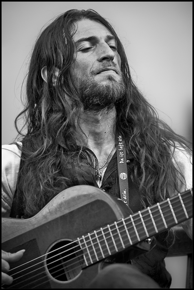 Estas Tonne