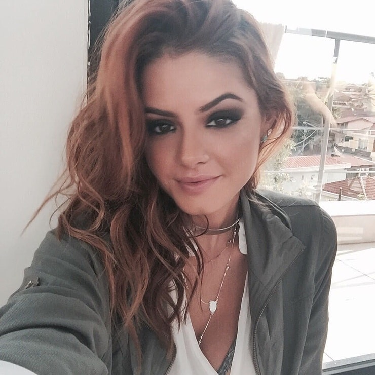 Camila Senna Camila Senna