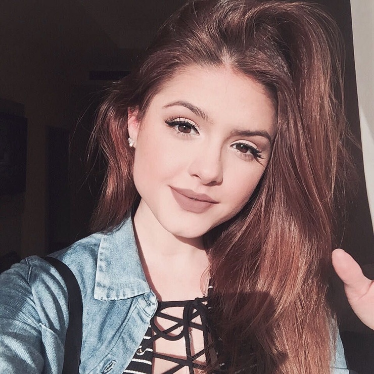Camila Senna Camila Senna