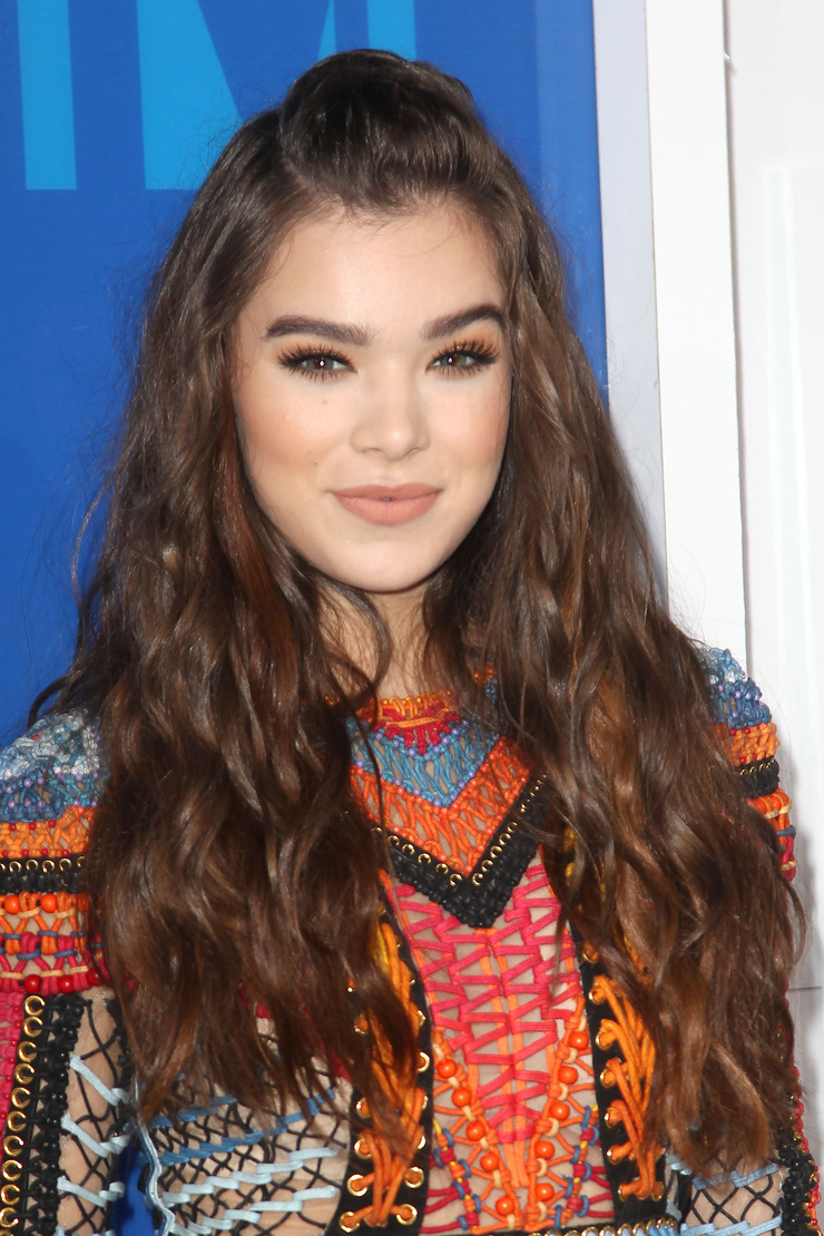 Hailee Steinfeld