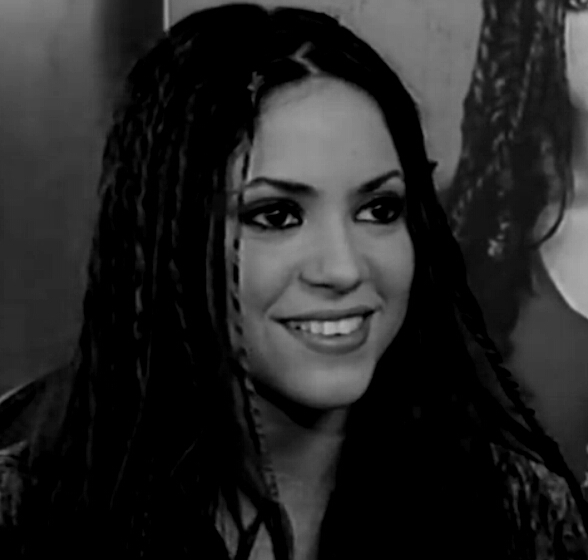 Shakira Shakira