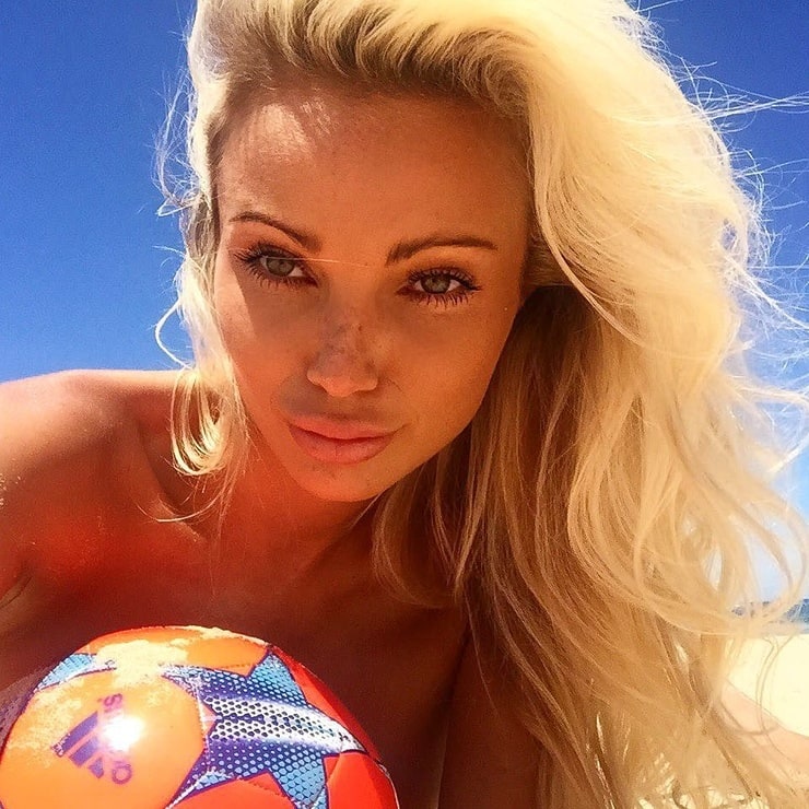 Abby Dowse обои.