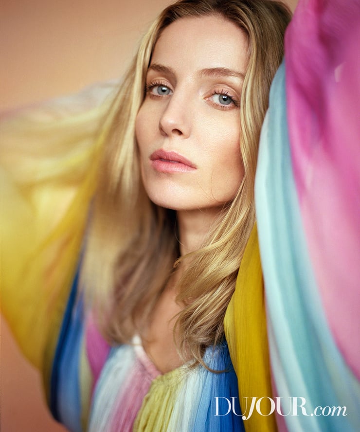 Annabelle Wallis