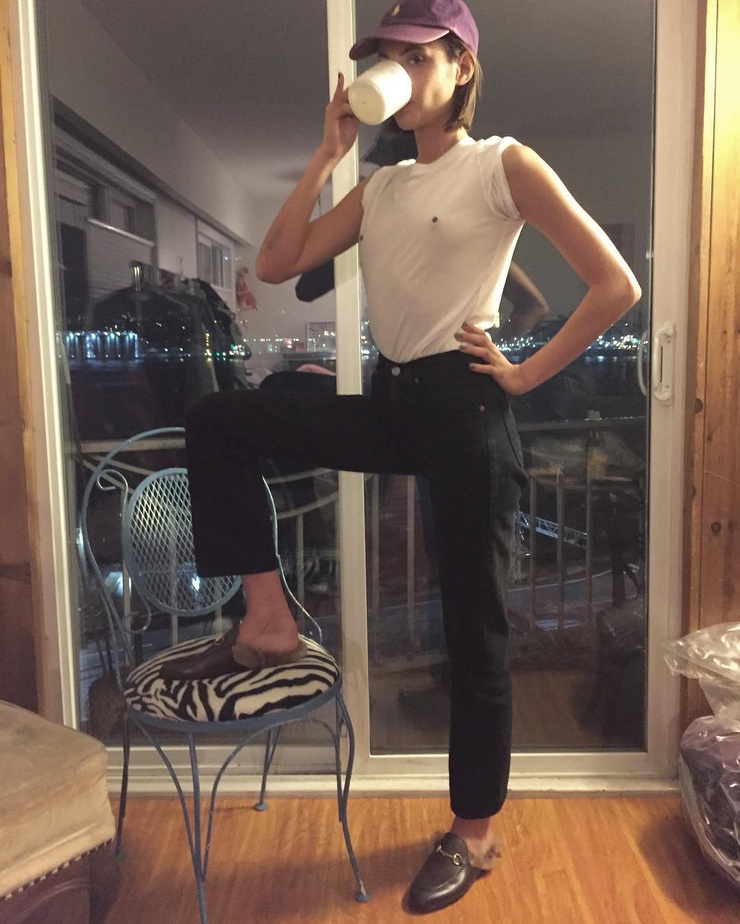 Willa Holland Willa Holland