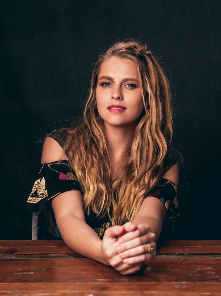 Teresa Palmer image