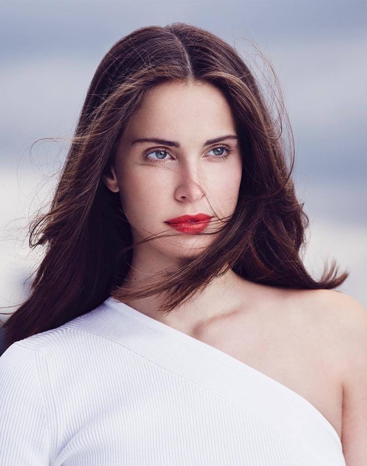 Picture of Heida Reed