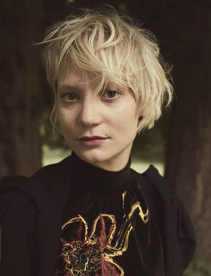 Mia Wasikowska