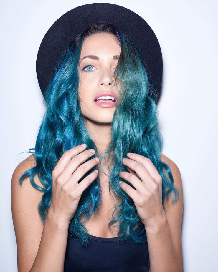 Maiara Walsh Maiara Walsh