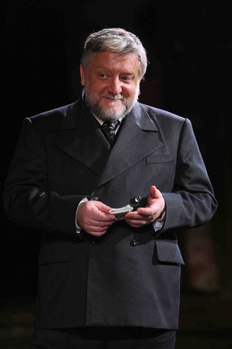 Simon Russell Beale