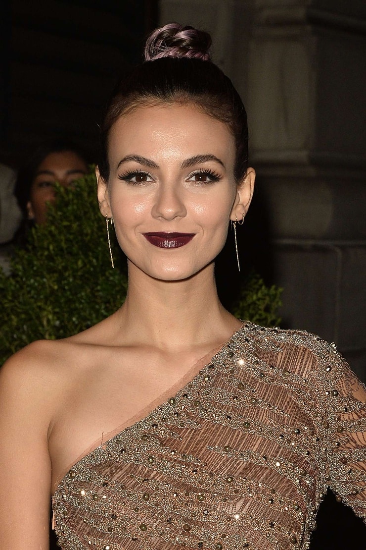 Victoria Justice – Harpers Bazaar Icons Party 2016