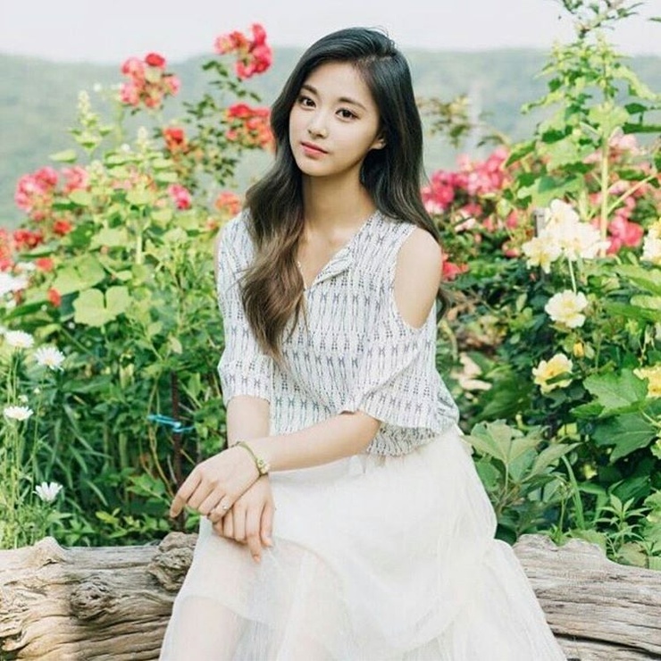 Chou Tzu-yu (Tzuyu)
