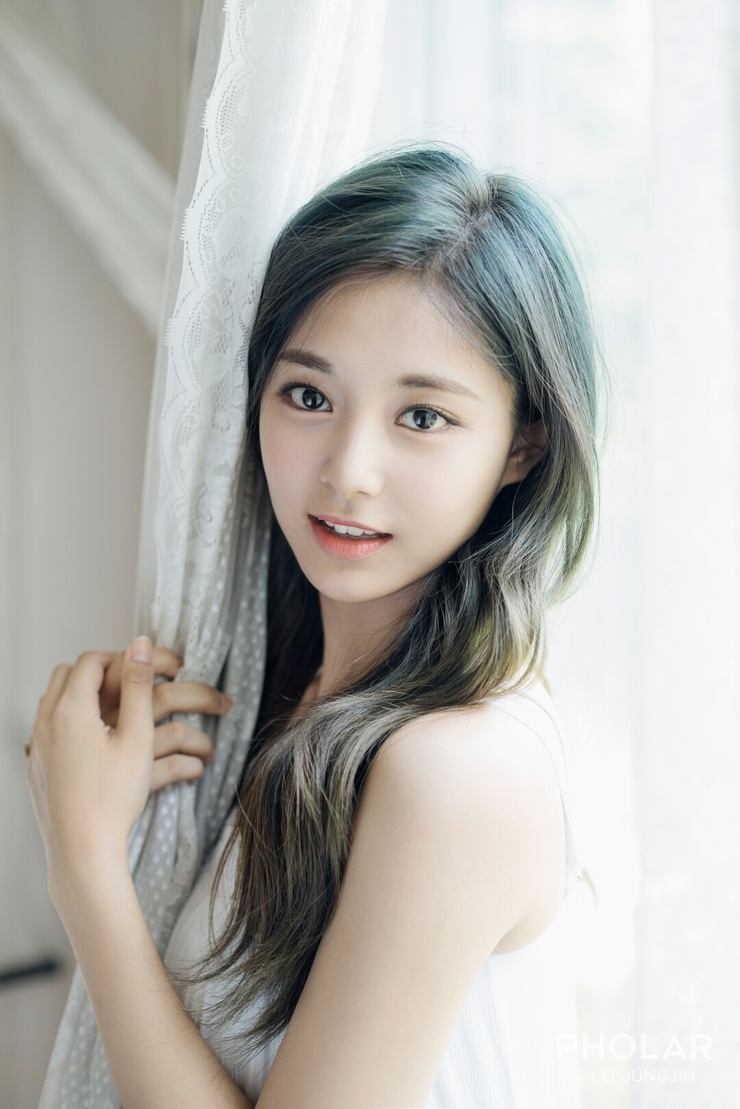 Chou Tzu-yu (Tzuyu)