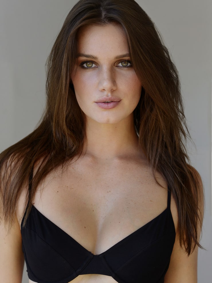 Hailey Outland