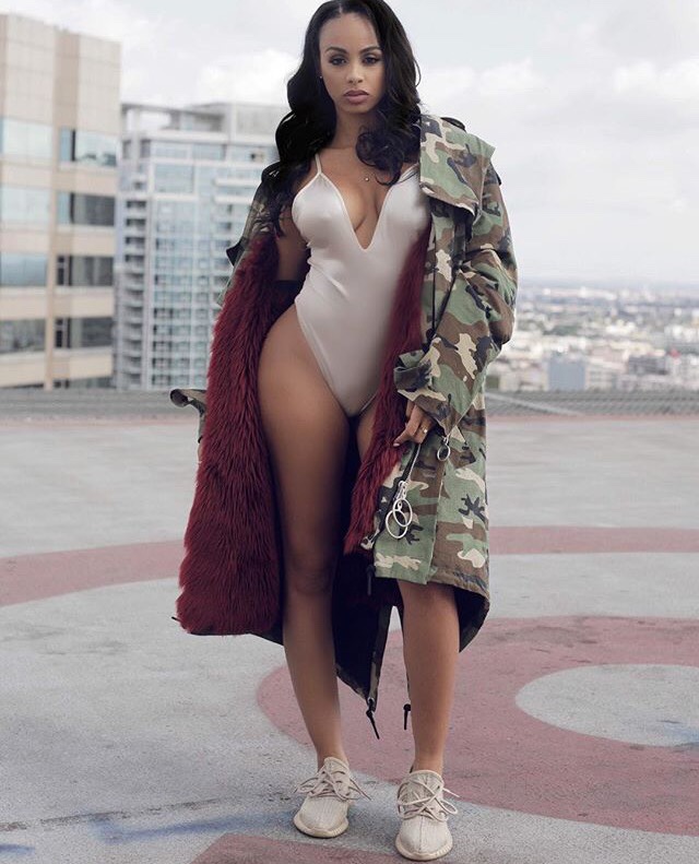 Analicia Chaves Analicia Chaves