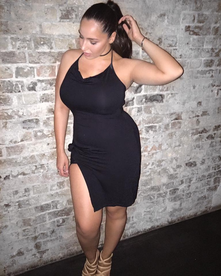 Jada Sezer