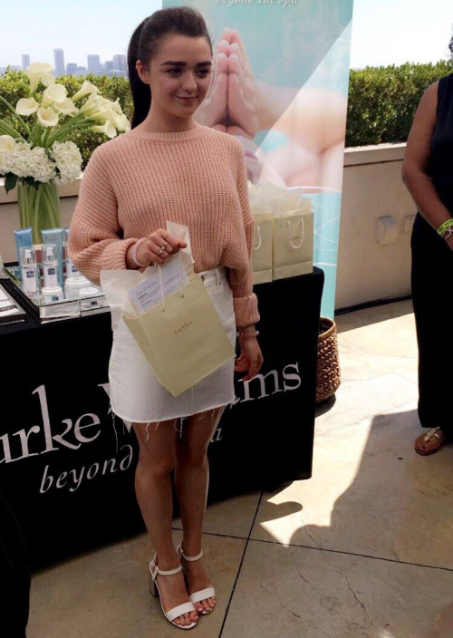 Maisie Williams Maisie Williams