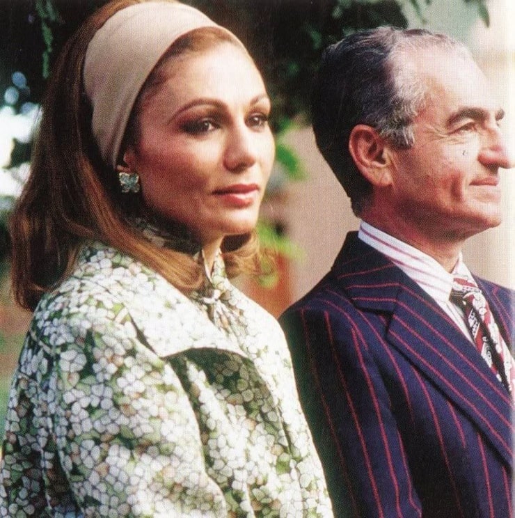 Picture Of Farah Pahlavi