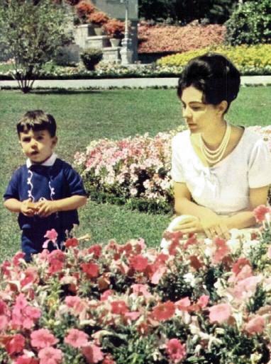 Farah Pahlavi